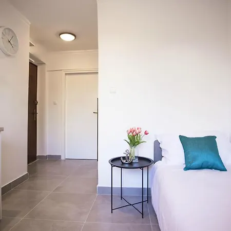 Zen Centre アパート